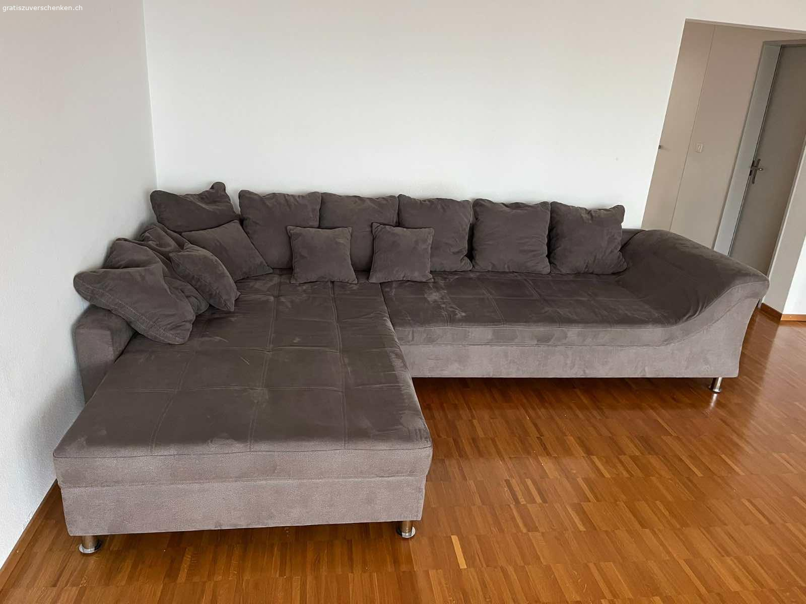 Gratis Ecksofa Mikrofaser. Gratis Ecksofa Microfaser
2 Jahre alt, Nichtraucherhaushalt
Sofa besteht aus 2 Teilen
Muss selbst rausgetragen werden
Muss innert 2 Wochen angeholt werden