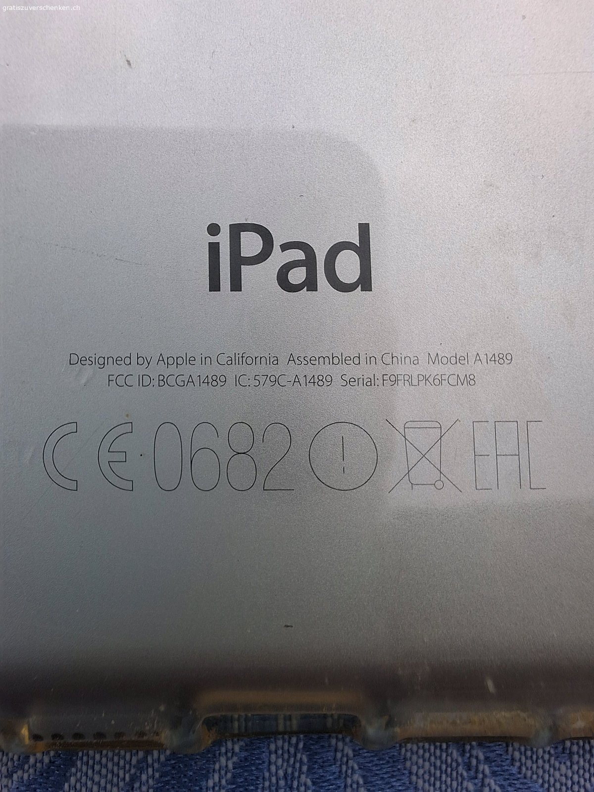 gratis Ipad mini 2. Abzuholen in Aadorf kein Versand 
Zustand siehe Fotos 
läuft, ist zurückgesetzt