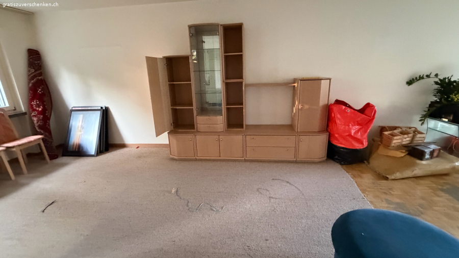Gratis Vitrine Schrank