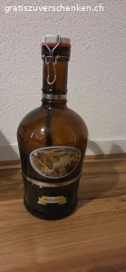 Grosse Zwickel Bierflasche leer. Grosse, leere Zwickel Bierflasche. Zustand tiptop. Nur Abholung. Ich abtworte nur per sms, also Handynummer angeben, sonst gibt es keine Antwort