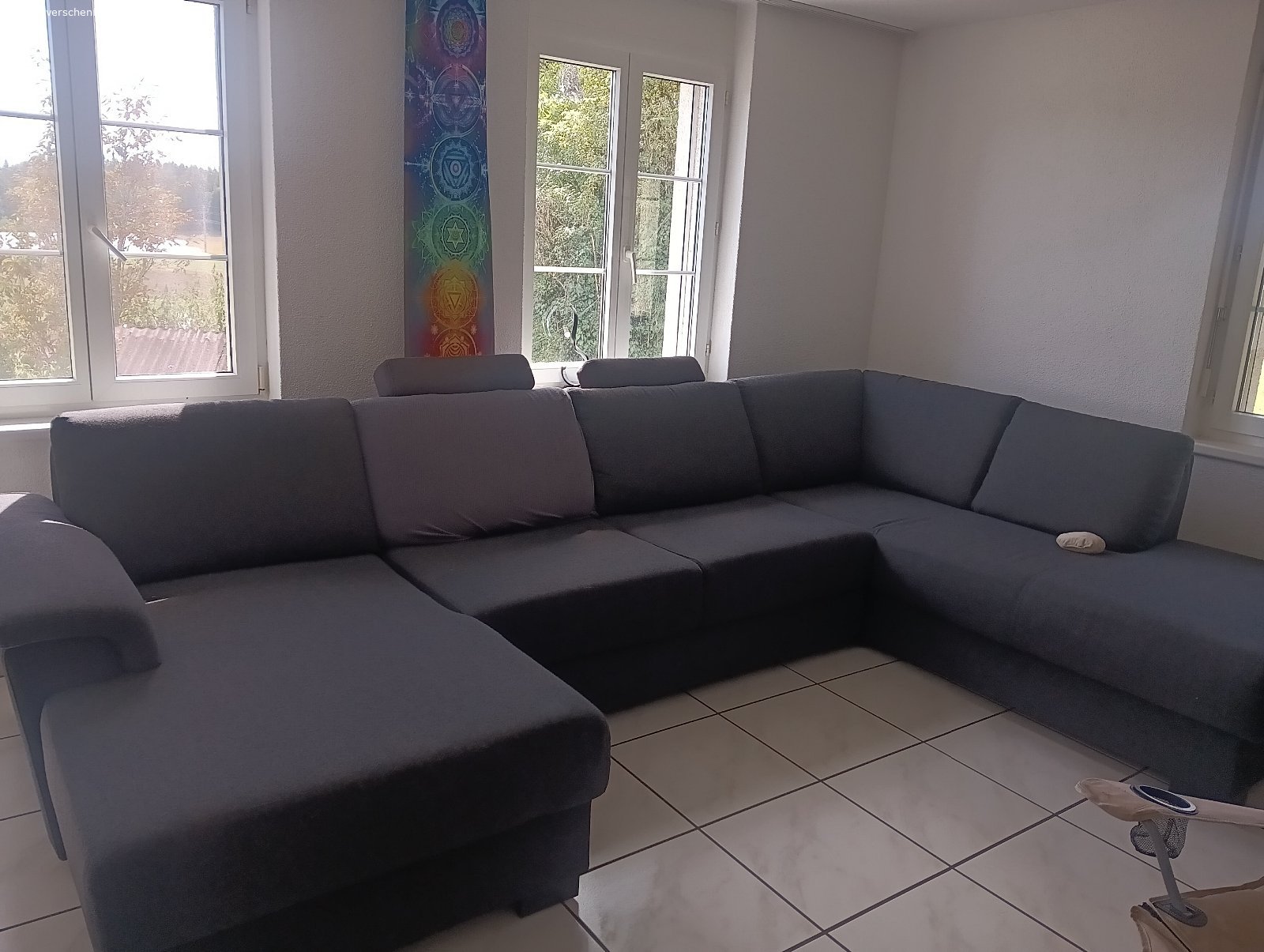 Grosses Sofa / Polstergruppe. Grosses Sofa zum abholen in 3207 Golaten
