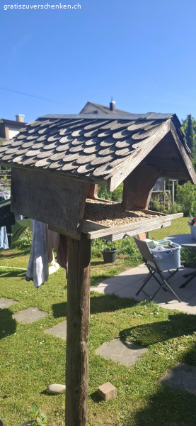 Grosses Vogelhaus