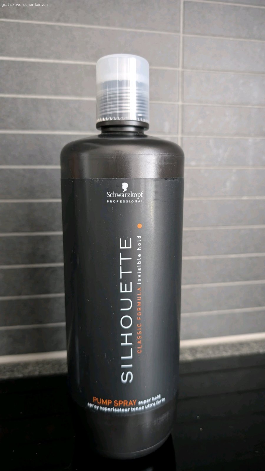 Haarspray zu verschenken. super hold Pump Haarspray (siehe Bild) zu verschenken.
Muss in Winterthur abgeholt werdenn