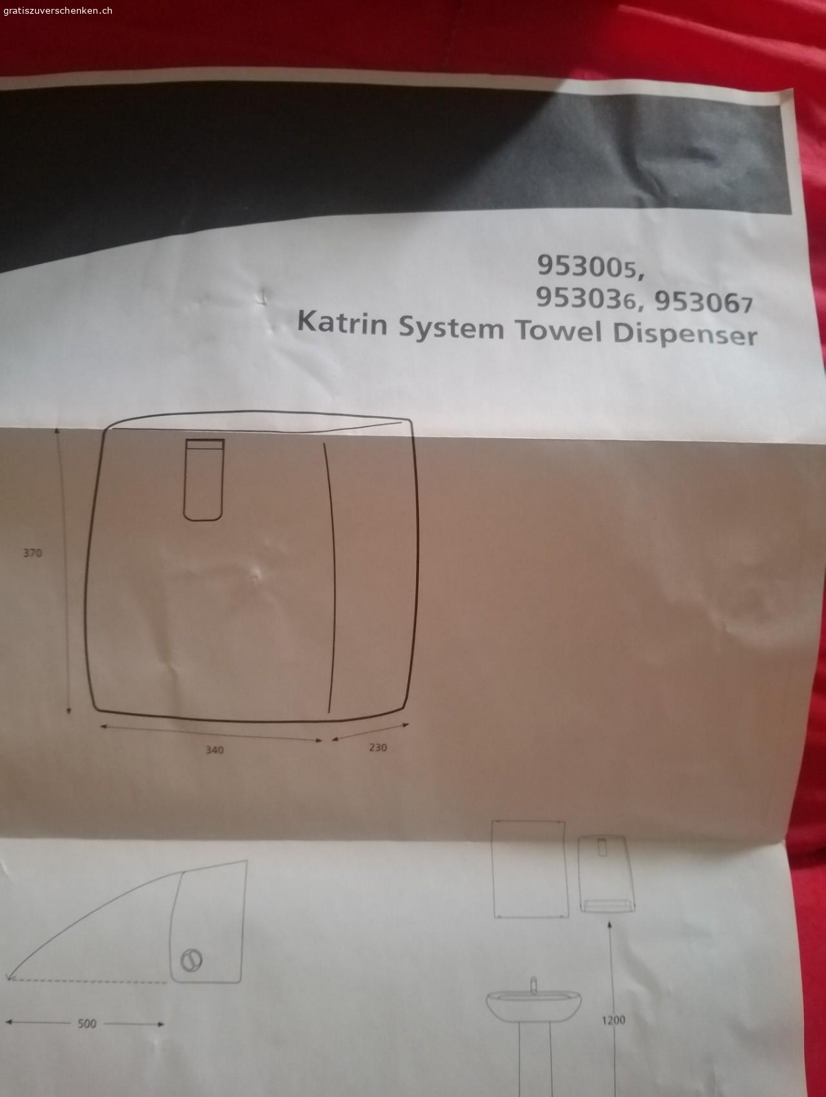 Hand Tuch dispenser. Katrin System Towel Dispenser