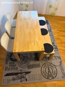 Holz-Esstisch mit Sitzbank und 3 Stühlen