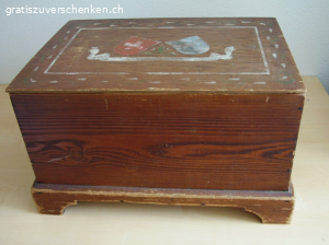 Holzkiste für Spielsachen