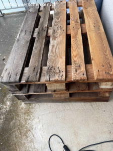 Holzpaletten. 2 holzpaletten abzugeben 79.5x120
Abholen in Toffen
