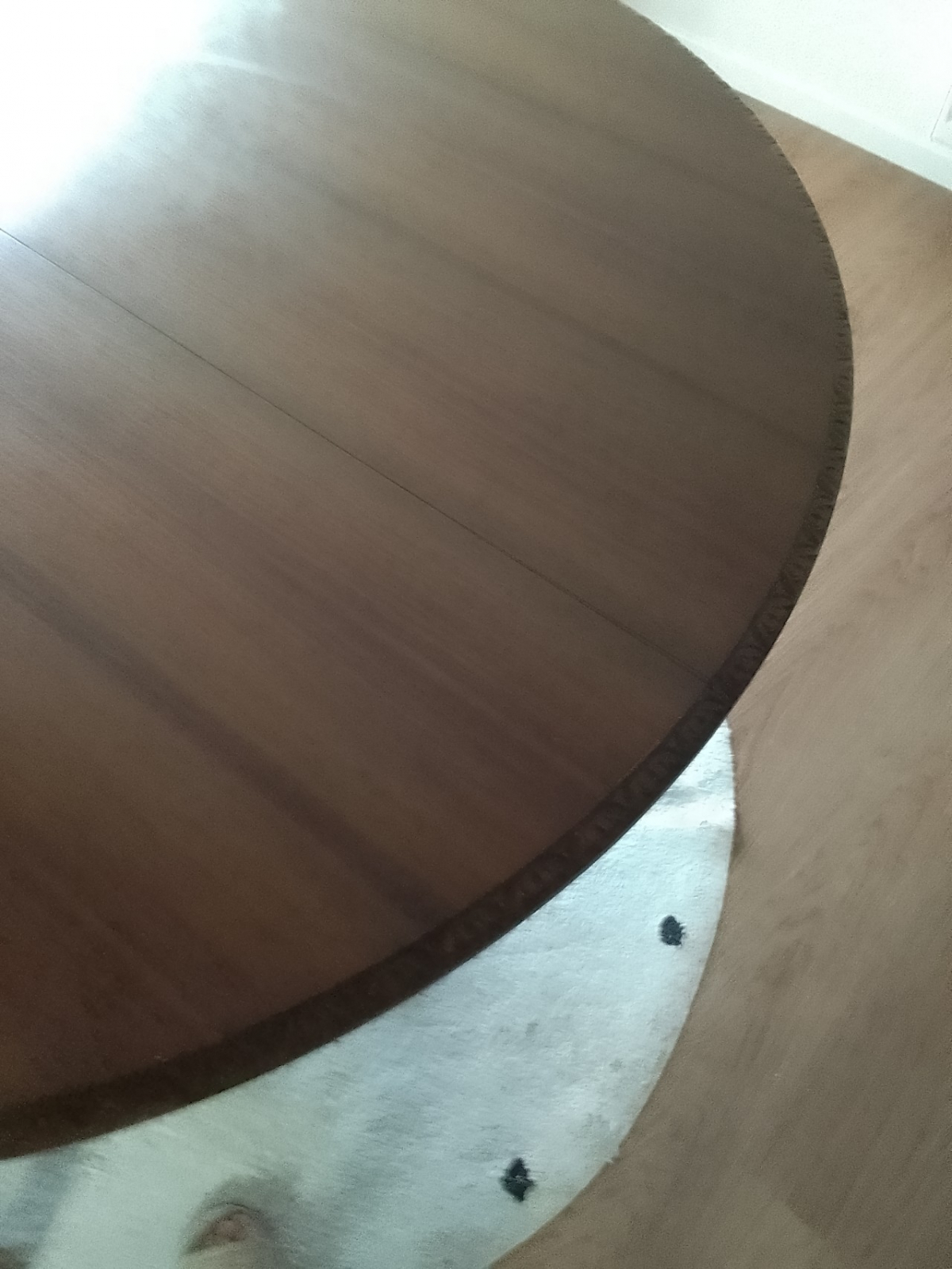 Holztisch massiv, 4 Polsterstühl. rund, 1,20m. ausziehbar H. 75cm