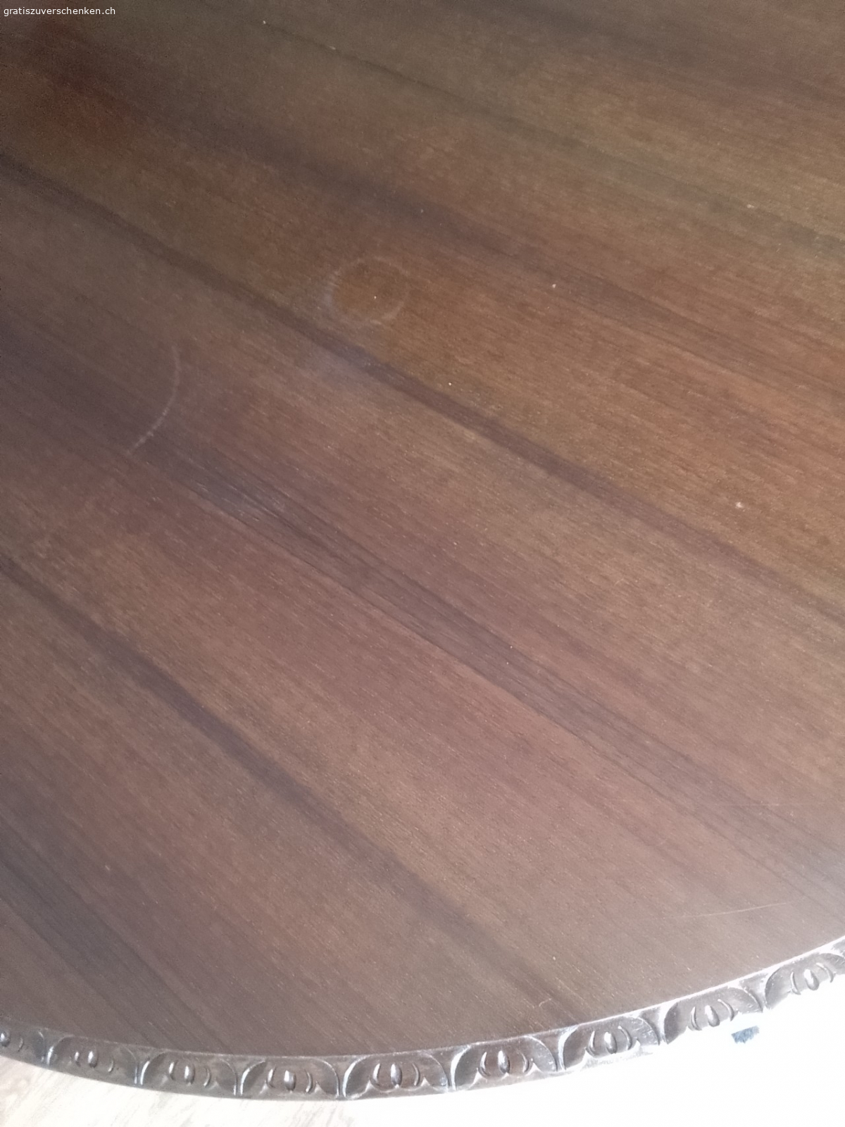 Holztisch massiv, 4 Polsterstühl. rund, 1,20m. ausziehbar H. 75cm