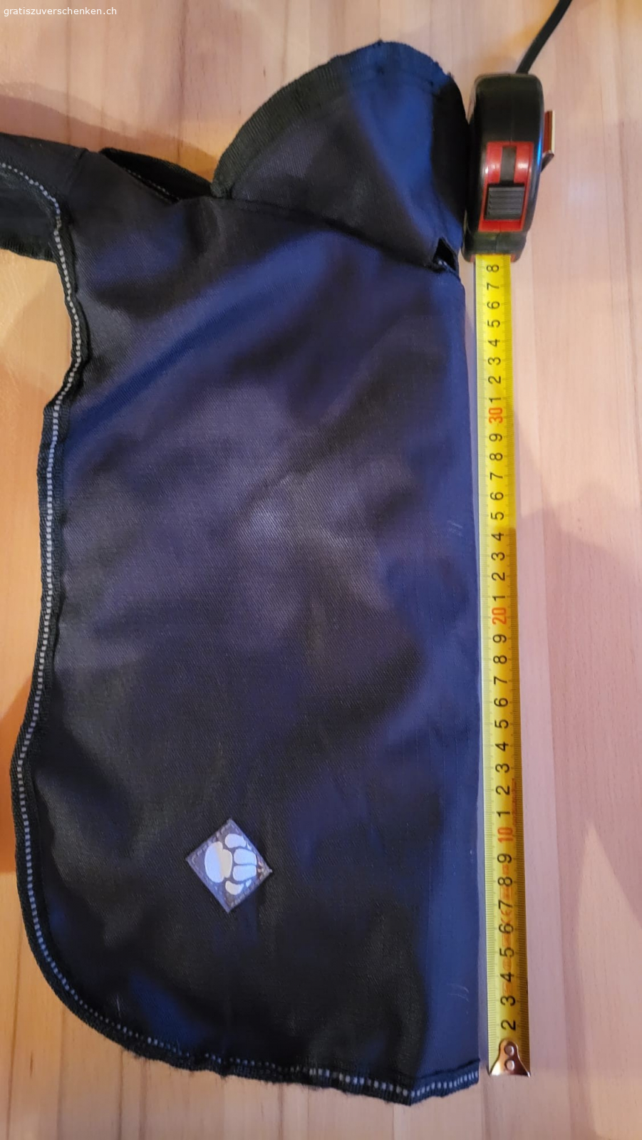 Hundemantel ca. 38cm. wurde für einen Jack Russel gebraucht, eher etwas zu gross