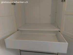 Reserviert: Ikea Pax Schrank. Pax Schrank zu verschenken. Abholung Nähe Milchbuck. muss bis Anfang März abgeholt werden. Bereits abgebaut.