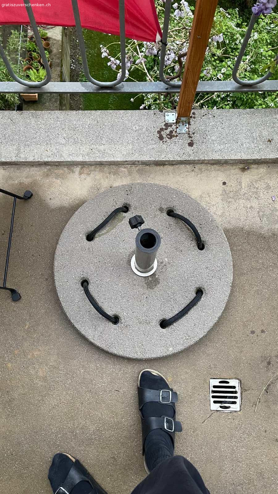 Ikea Schirmständer massiv. Massiver Schirmständer von Ikea abzugeben