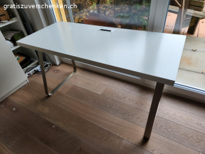 Ikea Schreibtisch