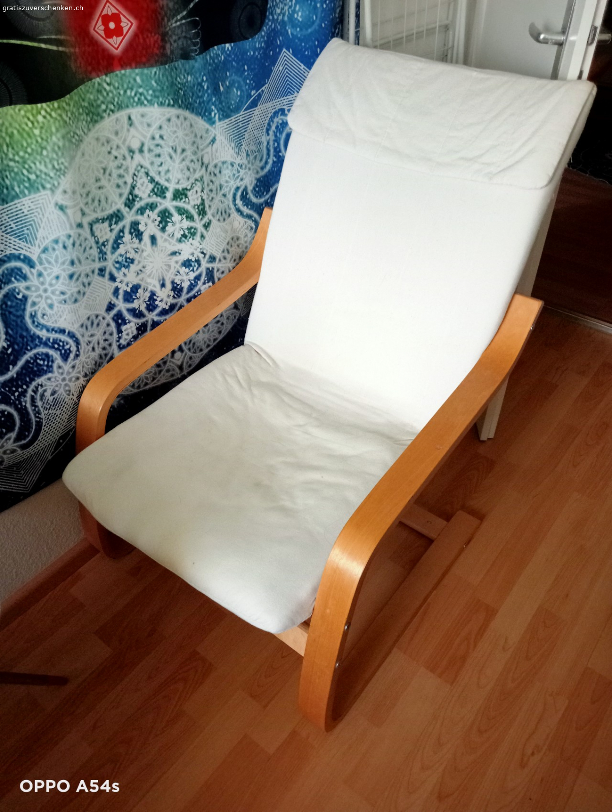 Ikea Stuhl. In gutem Zustand. Bezug ist waschbar. Muss abgeholt werden. Bitte nur telefonisch Termin vereinbaren, danke.
