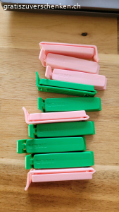 IKEA - Verschlussclips. 10 Verschlussclips 6cm zu verschenken

NEU