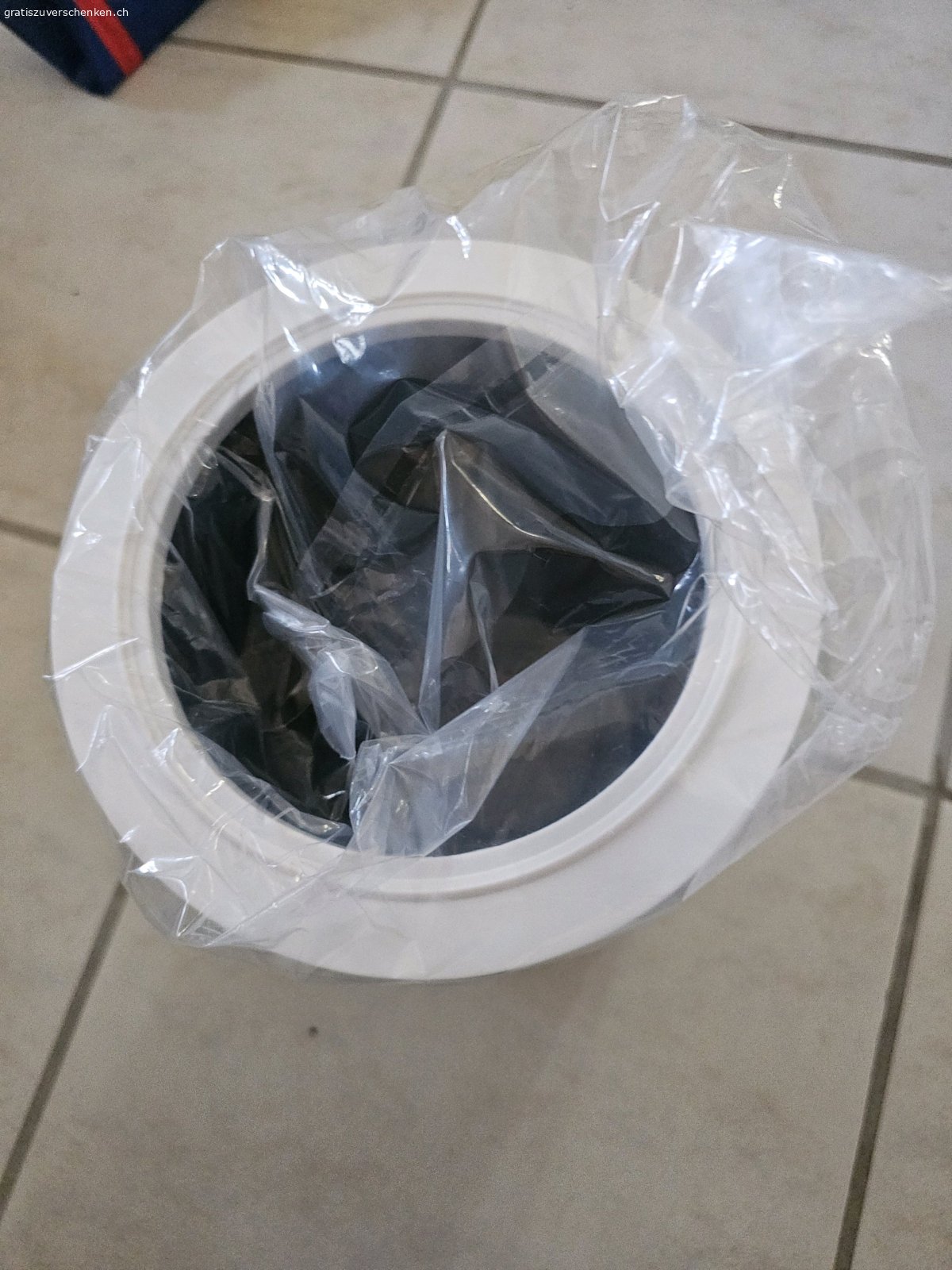 Irgendein Filter. Zu verschenken ist ein Filter für keine Ahnung was, vieleicht kann ihn ja jemand gebrauchen wo weis für was er ist
Nur abholung