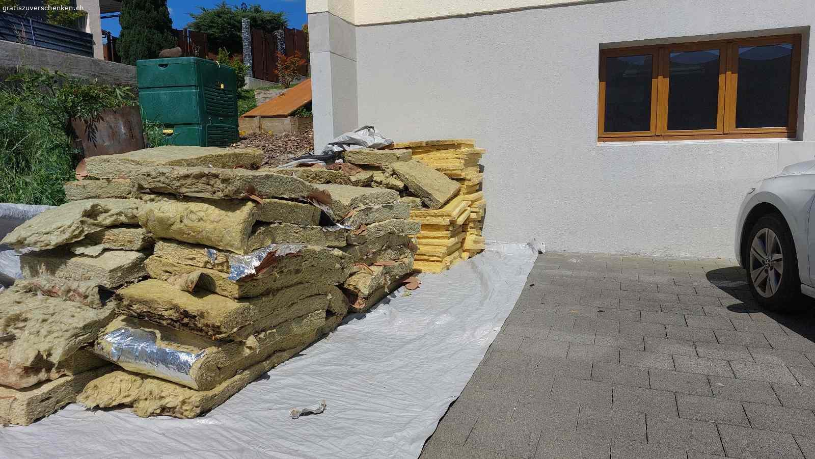 Isolation. Isolation (Steinwolle) muss bis 31.05 abgeholt werden. Diese ist abgedeckt vor dem Haus, kann daher jederzeit abgeholt werden.
