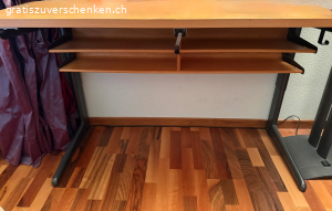 Jugendschreibtisch