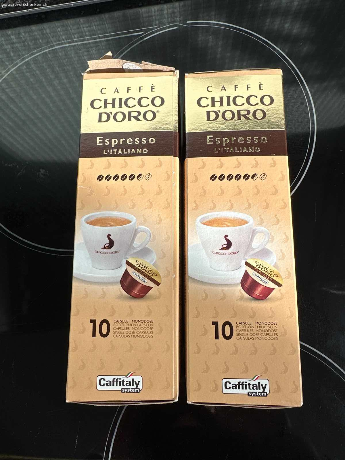 Kaffee. Leider falsch gekauft. 
Wer hat ein Caffitaly System?