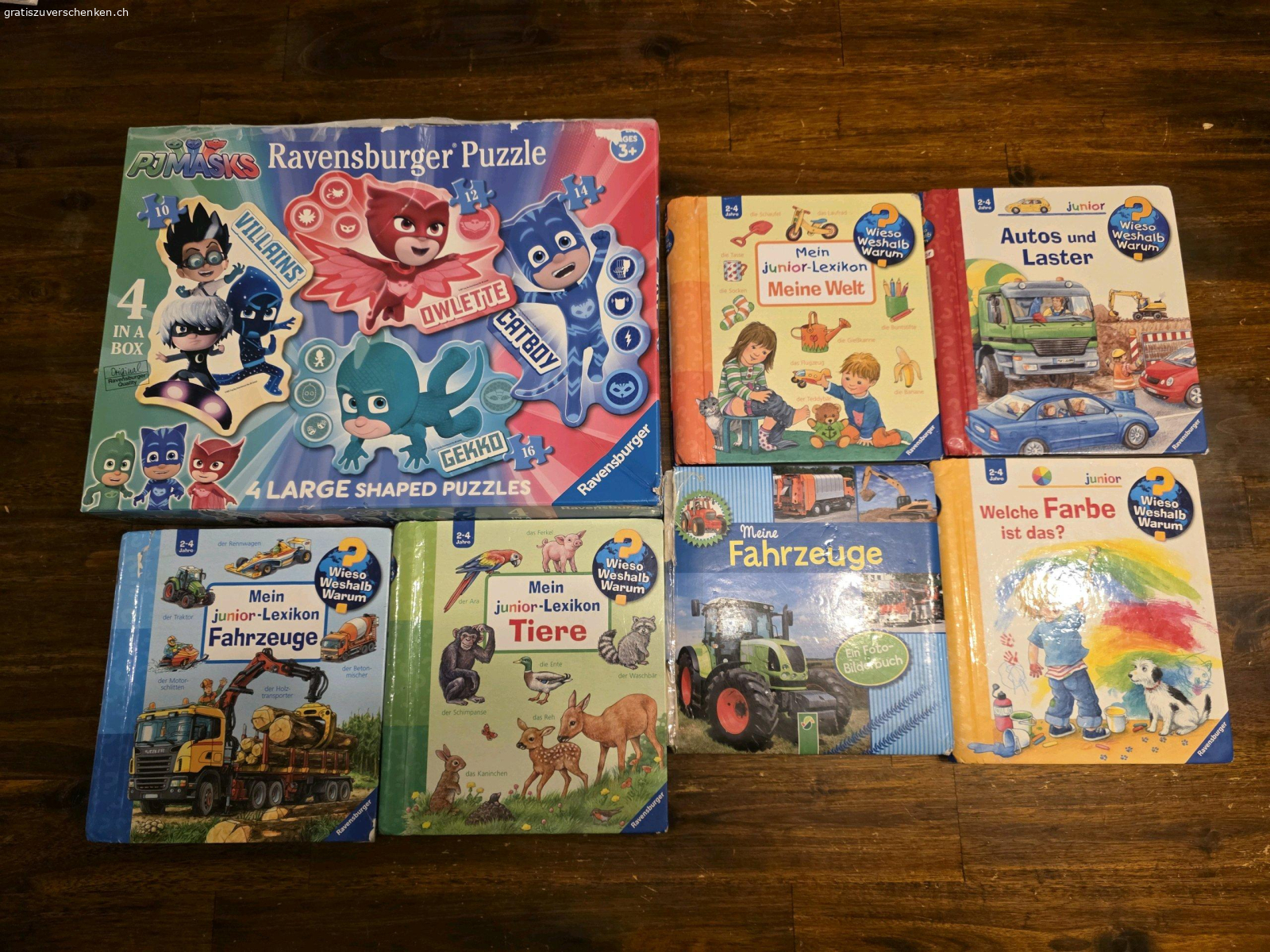 Kinderbücher und Puzzle. Kinderbücher, Puzzle zu verschenken
die Bücher haben teils starke Gebrauchsspuren, da meine Kinder sie liebten
Puzzle komplett 
Wird nur als Packet abgegeben, KEINE Einzel Abgabe
Es werden nur Emails beachtet, welche Datum und Uhrzeit fürs Abholen beim Erstkontakt mitteilen
Bitte kontrolliert euer Spam, vermutlich landet meine Antwort dort.
besten Dank
Nur Abholung möglich