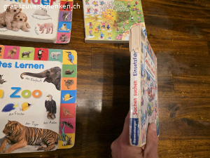 Kinderbücher. Kinderbücher und Domino zu verschenken
die Bücher haben teils starke Gebrauchsspuren, da meine Kinder sie liebten
Wird nur als Packet abgegeben, KEINE Einzel Abgabe
Es werden nur Emails beachtet, welche Datum und Uhrzeit fürs Abholen beim Erstkontakt mitteilen
Bitte kontrolliert euer Spam, vermutlich landet meine Antwort dort.
besten Dank
Nur Abholung möglich