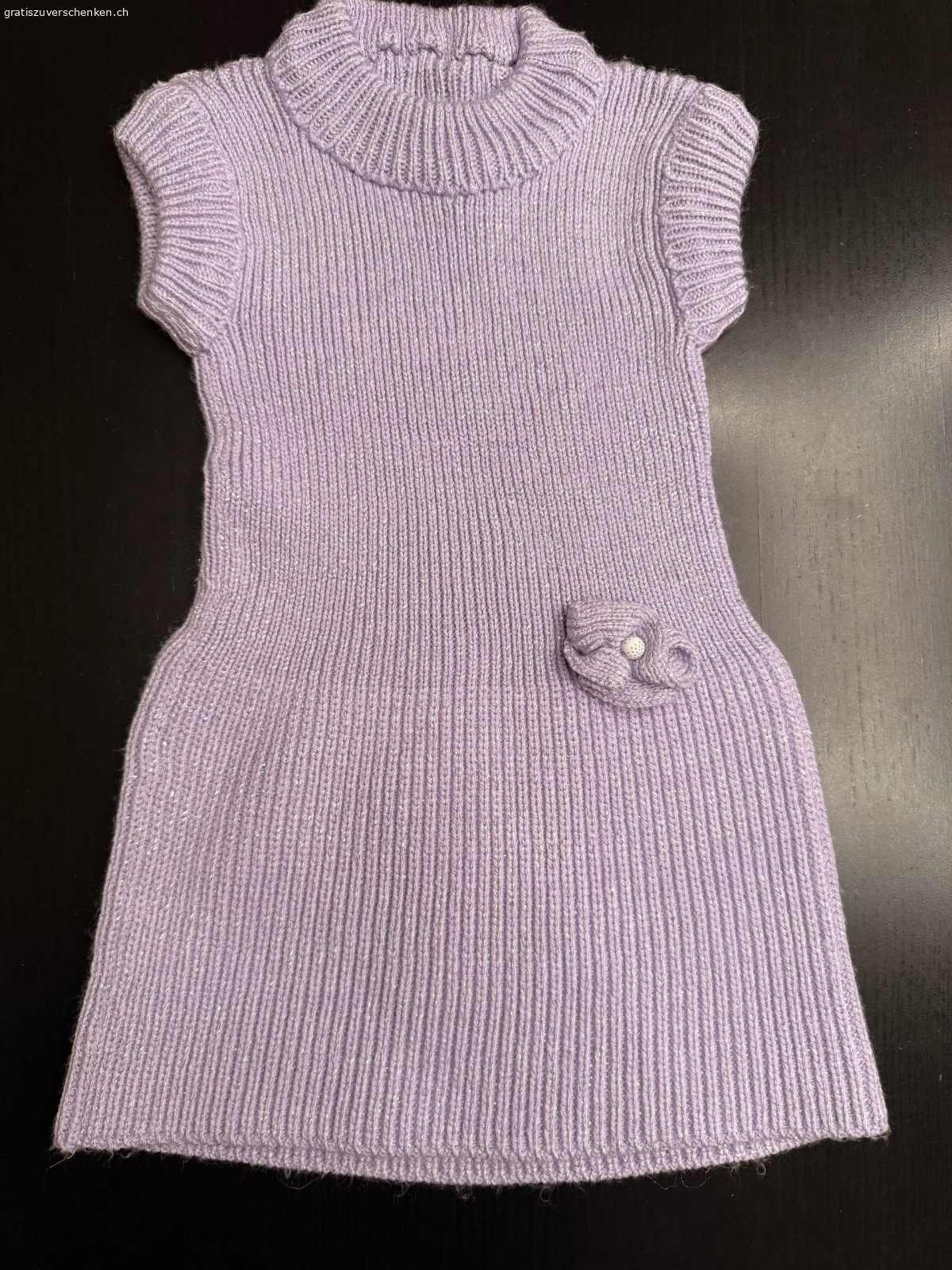 Kinderkleid Grösse 80/86. Neu, nie gebraucht. Stand unserer kleinen einfach nicht.