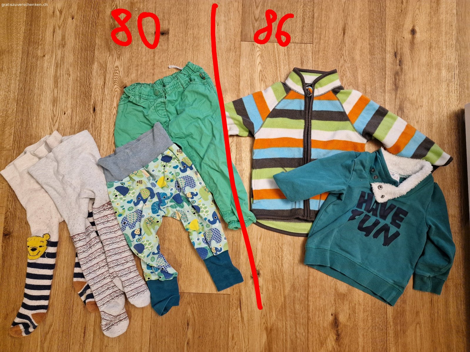 Kinderkleider Divers 68-86. Kleine Auswahl an einzelnen Kleiderstücken In unterschiedlichen Grössen. Alles Secondhand, alles gewaschen. Übergabe in einer Ikea Tasche.