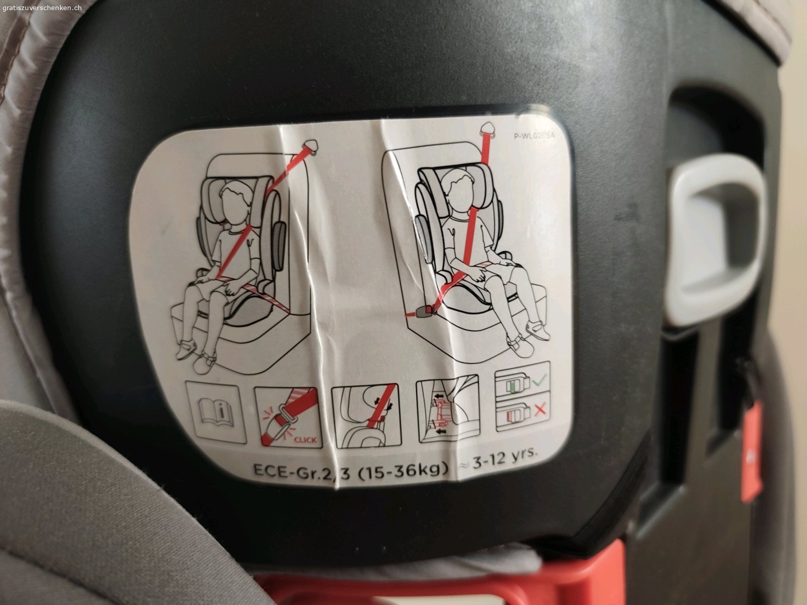 Kindersitz Joie Traver Shield. mit und ohne Isofix zu nutzen

Fangkörper vorhanden (siehe letztes Bild als Beispiel)

aus tierfreiem Nichtraucherauto

auf Wunsch mit Sitzschutz zum drunterlegen (Foto 4)
