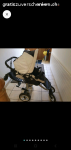 Kinderwagen mit allem drum und dran
