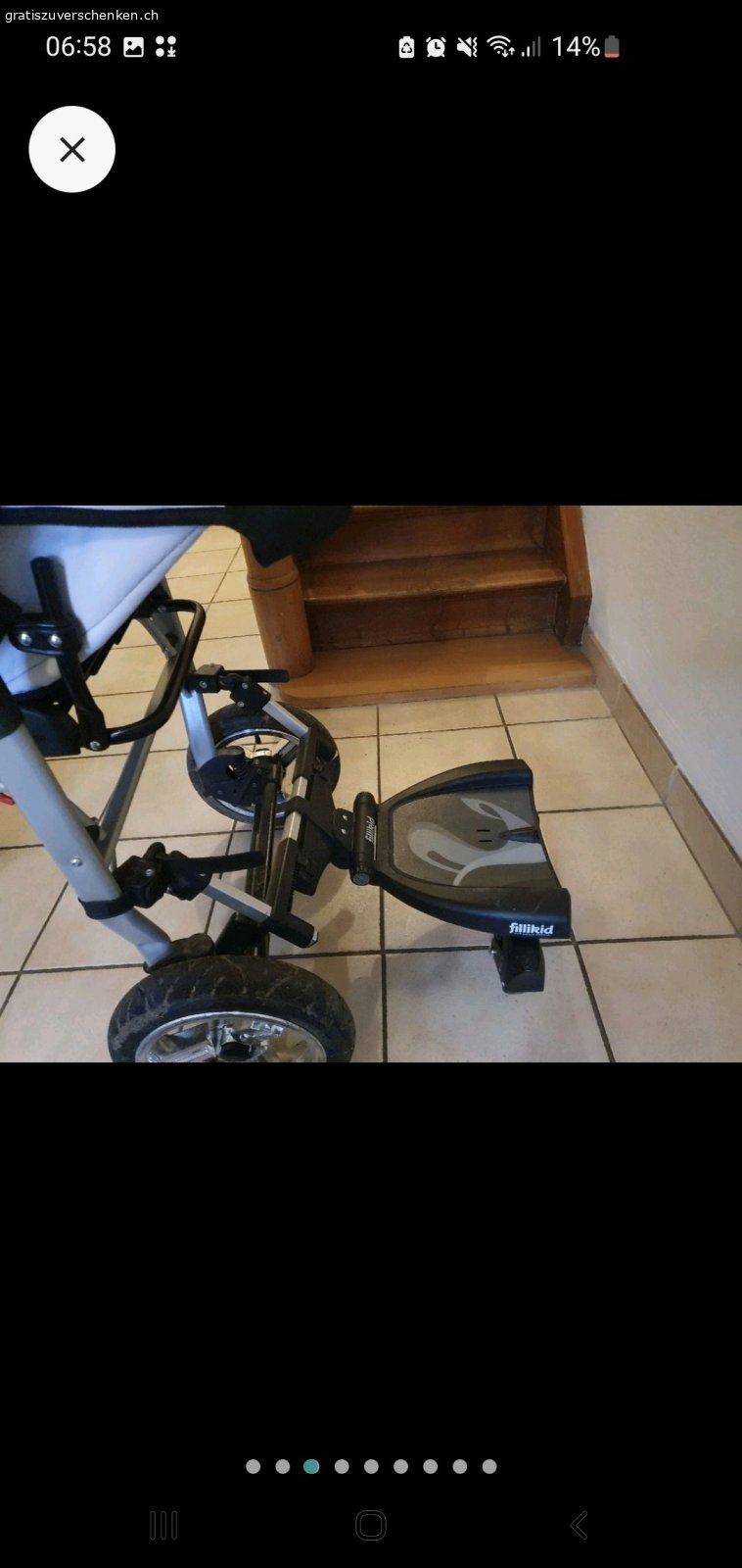 Kinderwagen mit allem drum und dran. Gebrauchter Kinderwagen sucht ein neues Zuhause! Er ist in gutem Zustand und wurde stets gepflegt. Inklusive Buggy-Aufsatz, Babywanne und Autositz. Mit dabei ist auch ein praktisches Zubehör: eine Wickeltasche und ein Fillikid Board fuer groessere Geschwister. Ein tolles Komplettpaket für Eltern! Auch dazu gibt es ein Ersatzunterteil des Wagens um Räder zu ersetzen...