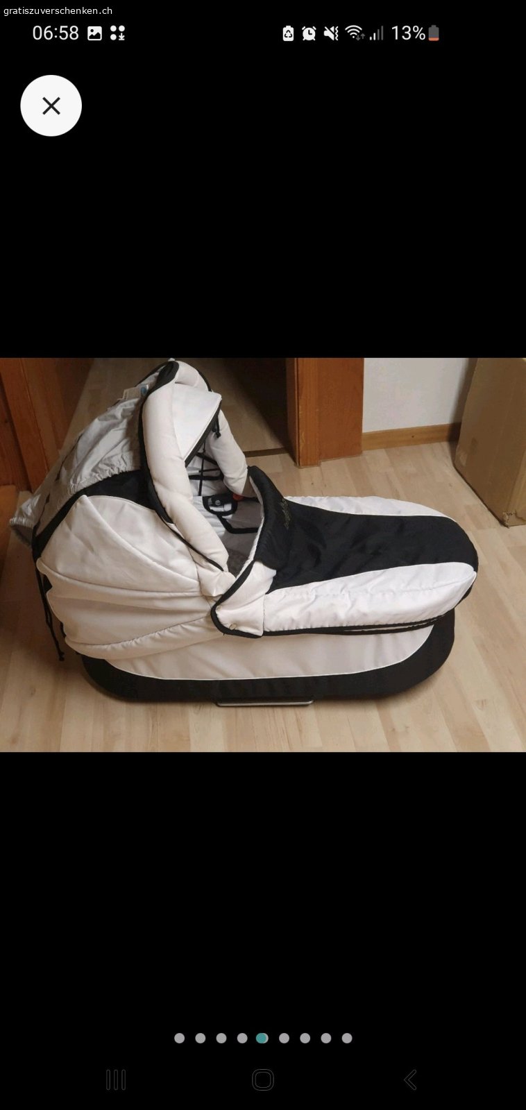 Kinderwagen mit allem drum und dran. Gebrauchter Kinderwagen sucht ein neues Zuhause! Er ist in gutem Zustand und wurde stets gepflegt. Inklusive Buggy-Aufsatz, Babywanne und Autositz. Mit dabei ist auch ein praktisches Zubehör: eine Wickeltasche und ein Fillikid Board fuer groessere Geschwister. Ein tolles Komplettpaket für Eltern! Auch dazu gibt es ein Ersatzunterteil des Wagens um Räder zu ersetzen...