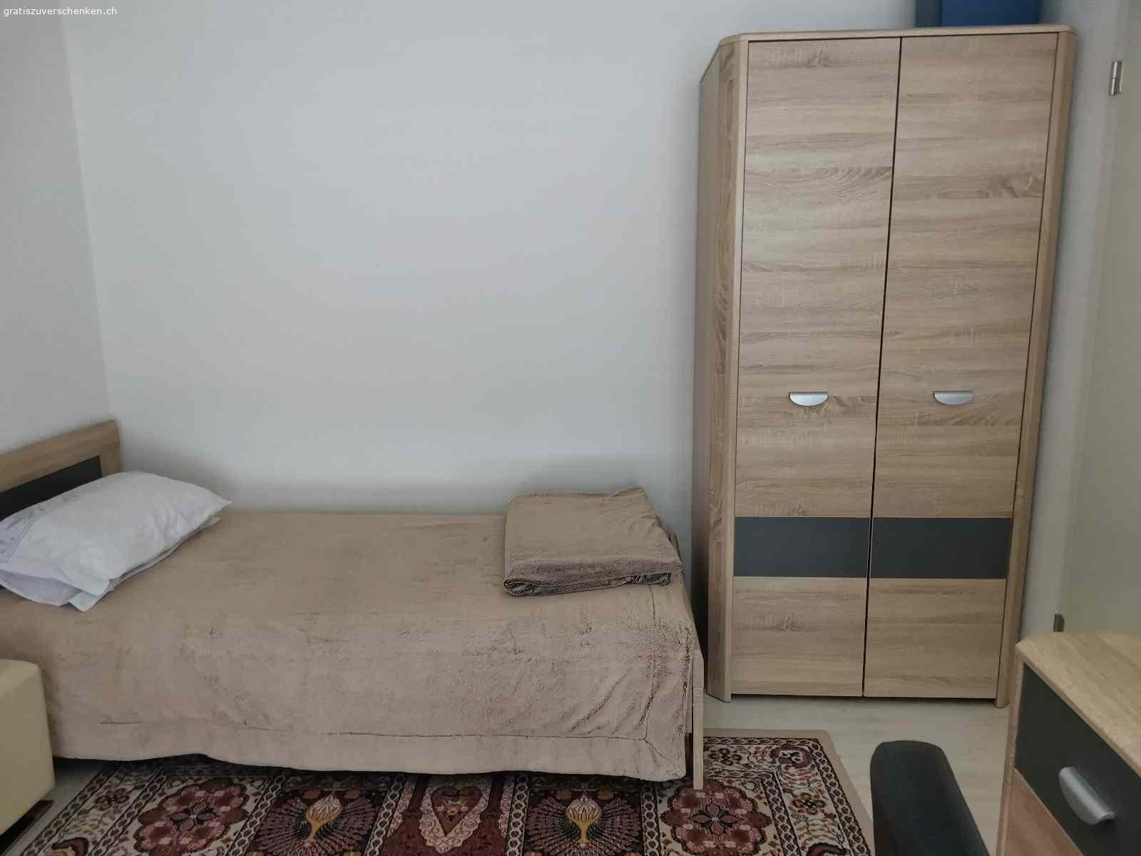 Kinderzimmer Möbel Set. Die Möbel ist in einem sehr guten Zustand, fast wie neu.