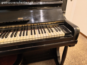 Klavier von 1914 abzugeben Voll funktionstüchtig