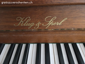 Klavier zu verschenken. Gut erhaltenes Klavier der Marke Klug&Sperl zu verschenken. Das Klavier wurde bereits länger nicht gestimmt, tönt aber nach wie vor sehr schön. Genaue Adresse wird nach erstem Kontakt bekannt gegeben.