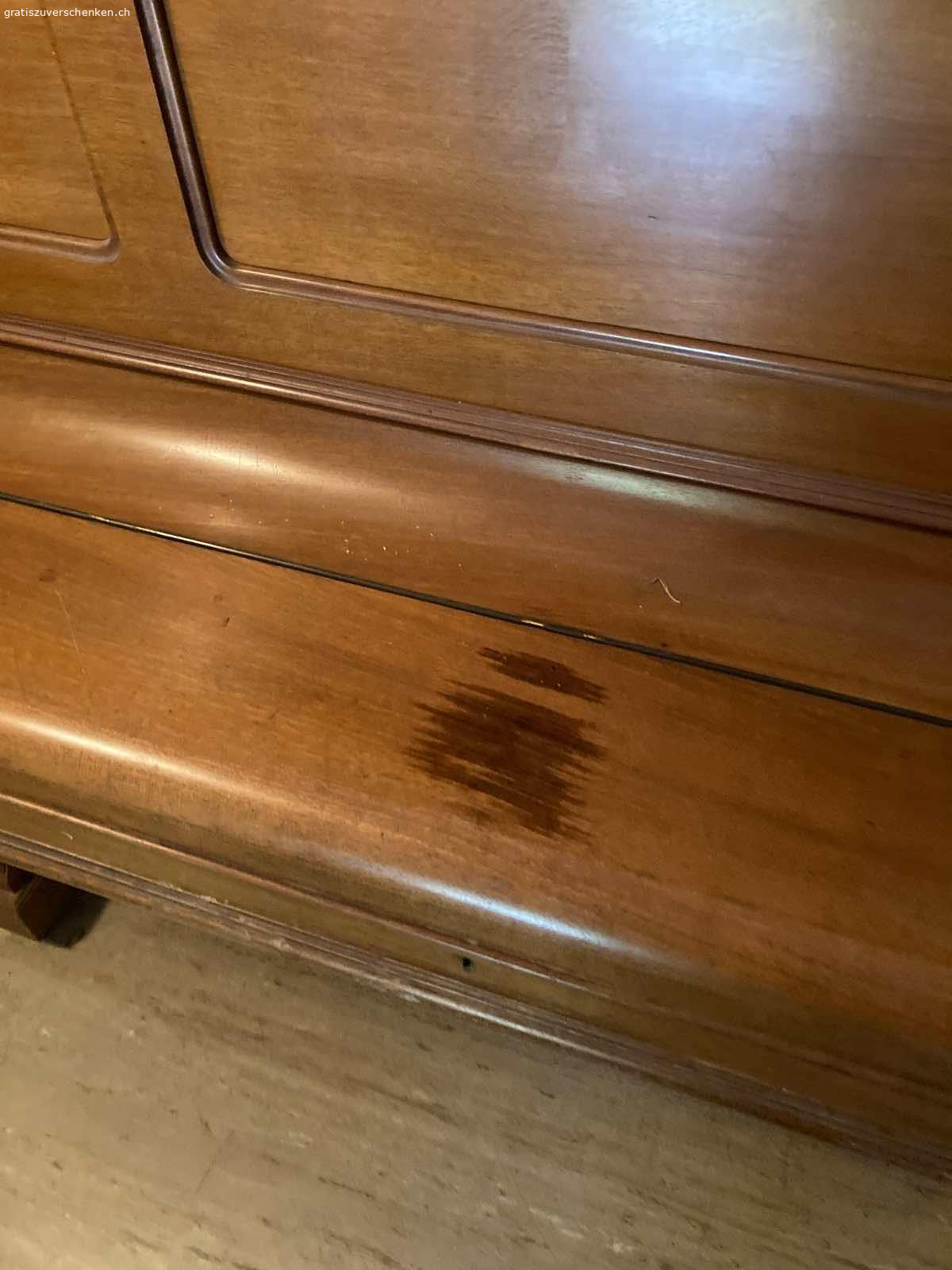 Klavier. Klavier muss selbst abgeholt werden