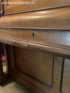 Klavier. Klavier muss selbst abgeholt werden
