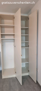 Kleiderschrank