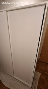 Kleiderschrank