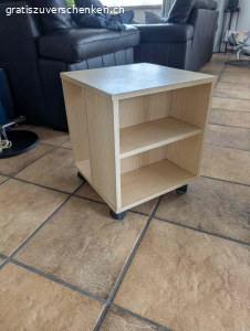 Kleines Beistellmöbel