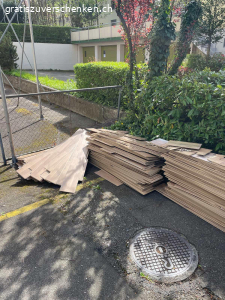 Laminatboden. Laminatboden platten zum verschenken and der Birmemsdorferstrasse 379 8055 Zurich.