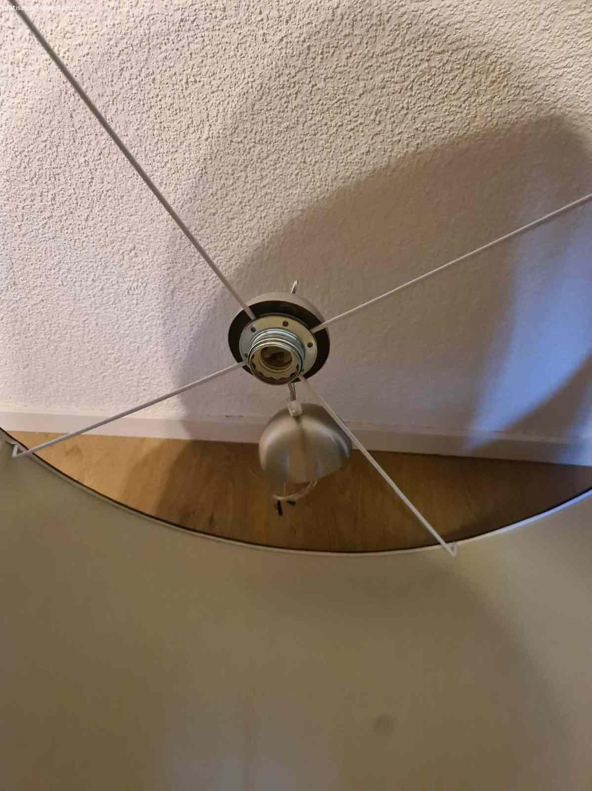 Lampe. Wie neu bis 24.04