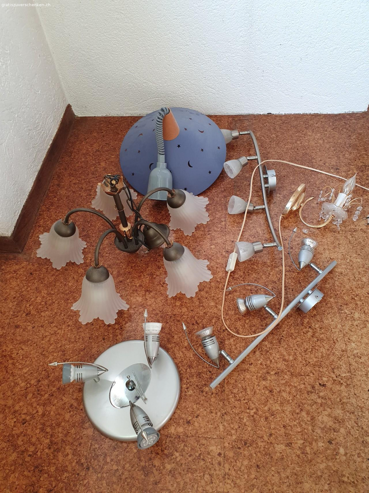 lampen. verschiedene, decken und wand lampen