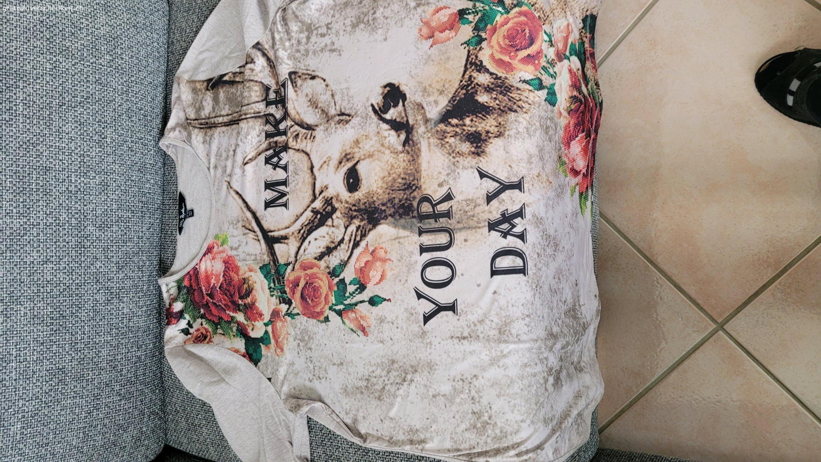 Langarmshirt Grösse 46/48. Nie getragen
UllaPopken