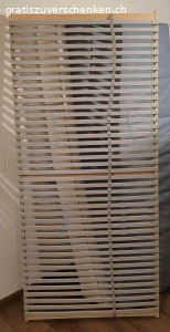 Lattenrost 90×200 cm. Gut erhaltener Lattenrost mit den Massen 90×200cm zu verschenken.