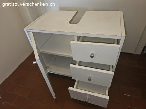 Lavabo Schrank. Benutz. Ist sehr alt. Nicht mehr sehr schön. Aber man kann es noch gebrauchen.
