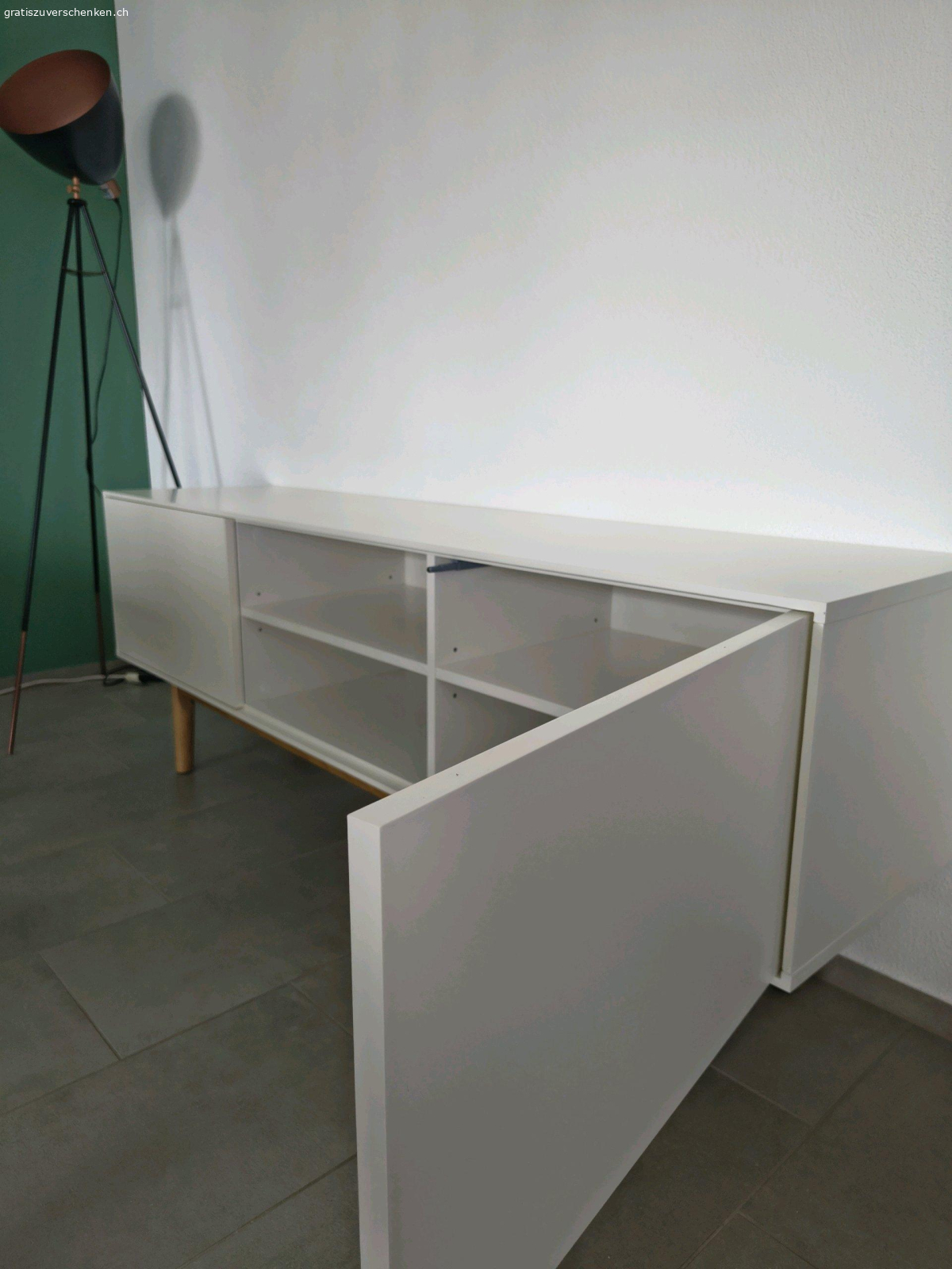 Lowboard. gut erhaltenes tv möbel. nur wenige Gebrauchsspuren