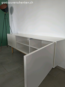 Lowboard. gut erhaltenes tv möbel. nur wenige Gebrauchsspuren