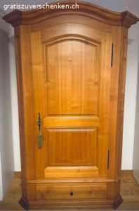 Massivholzschrank vom Schreiner NP 4000.-. Top Zustand!

Bereit in Bern 3006