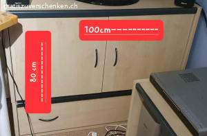 Möbel für Zimmer. Zu verschenken