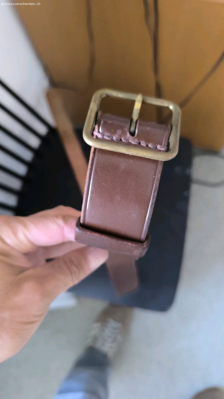 Möbel zu verschenken. Guter Zustand
Kleine Gebrauchsspuren